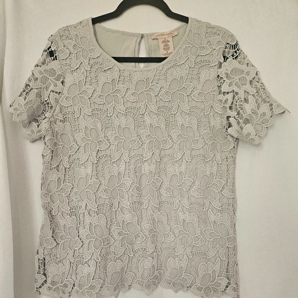 Philosophy Gray Lace Short Sleeve Blouse Sz S